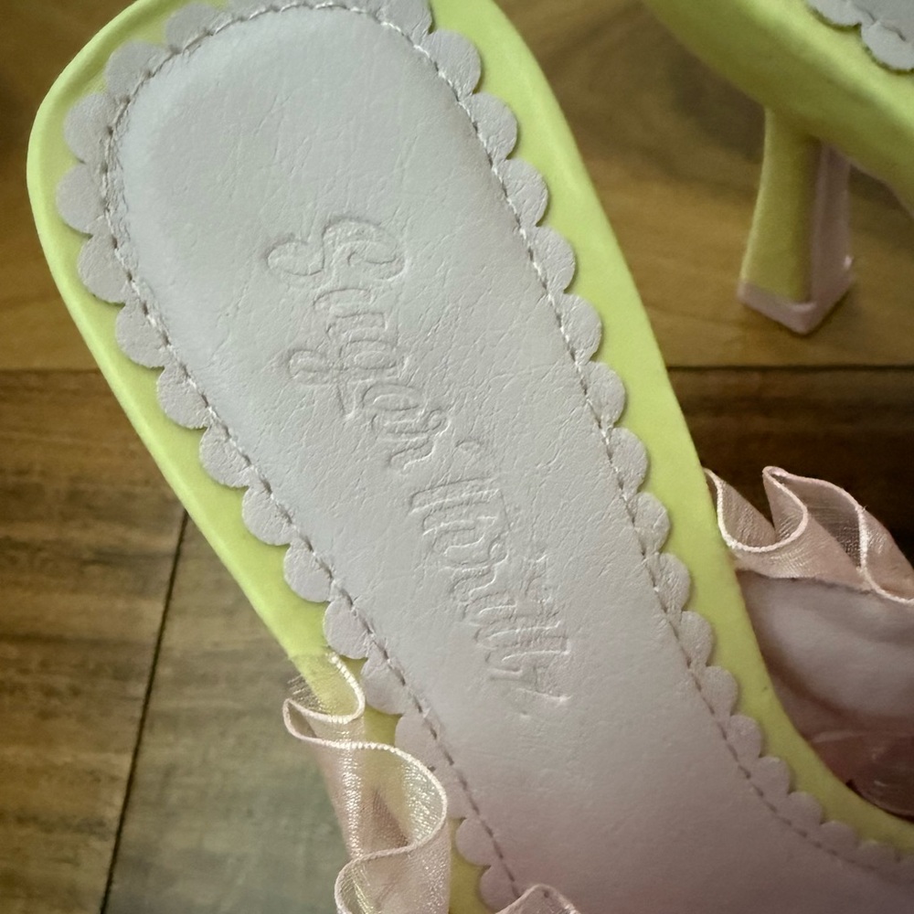 Sugar Thrillz SWEETHEART GLANCE HEELED SANDALS - YELLOW Size 6 - Picture 3 of 7